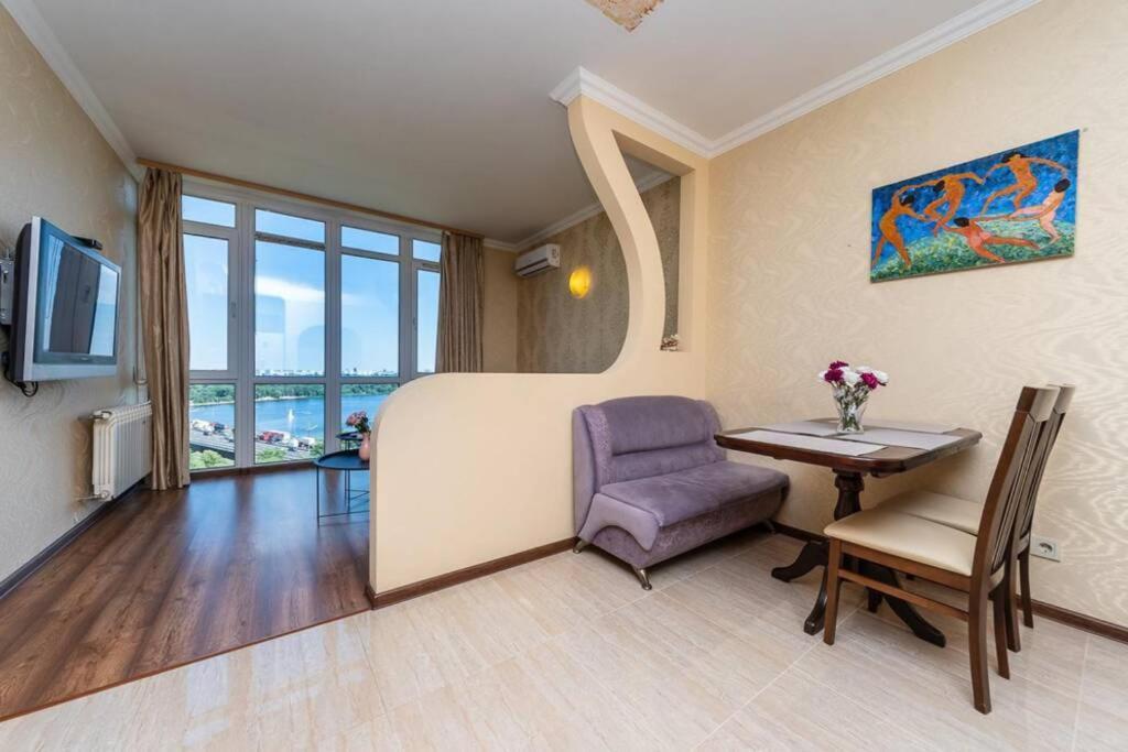 Apartments With Crazy Panoramic View Of The Dniepr Kiev Buitenkant foto