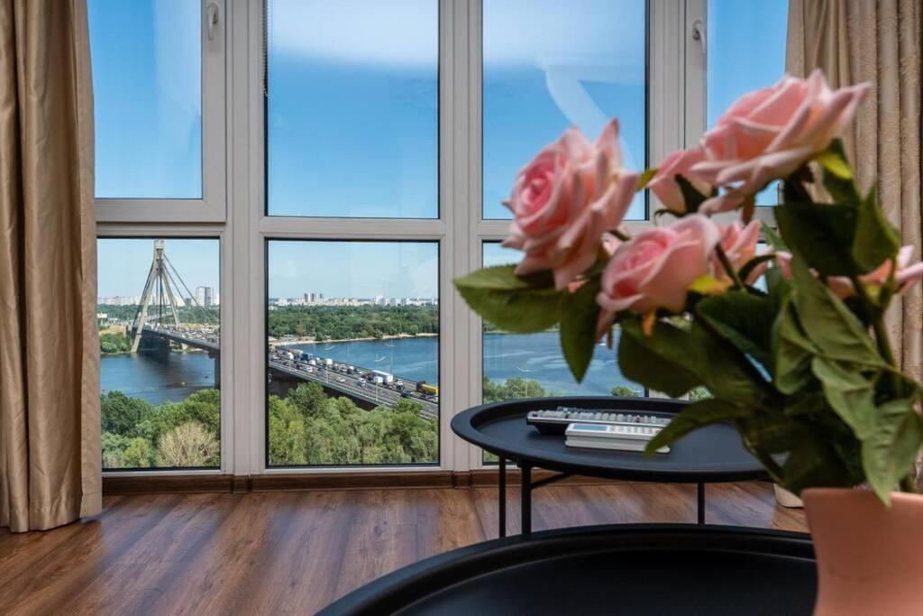 Apartments With Crazy Panoramic View Of The Dniepr Kiev Buitenkant foto