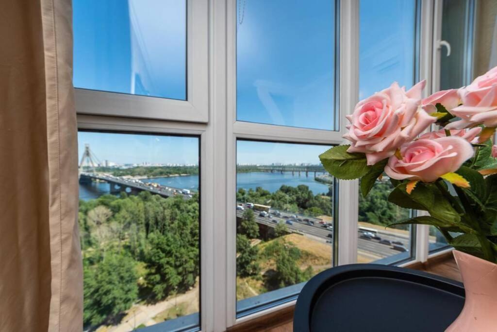 Apartments With Crazy Panoramic View Of The Dniepr Kiev Buitenkant foto