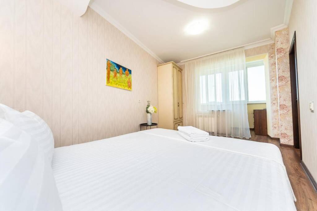 Apartments With Crazy Panoramic View Of The Dniepr Kiev Buitenkant foto