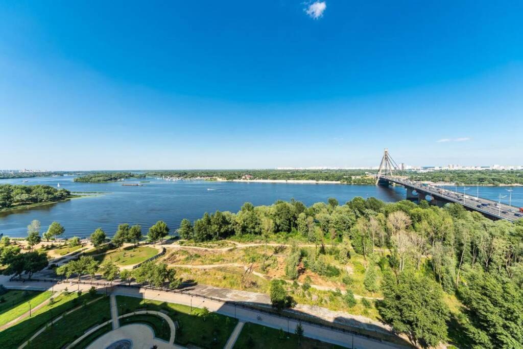 Apartments With Crazy Panoramic View Of The Dniepr Kiev Buitenkant foto